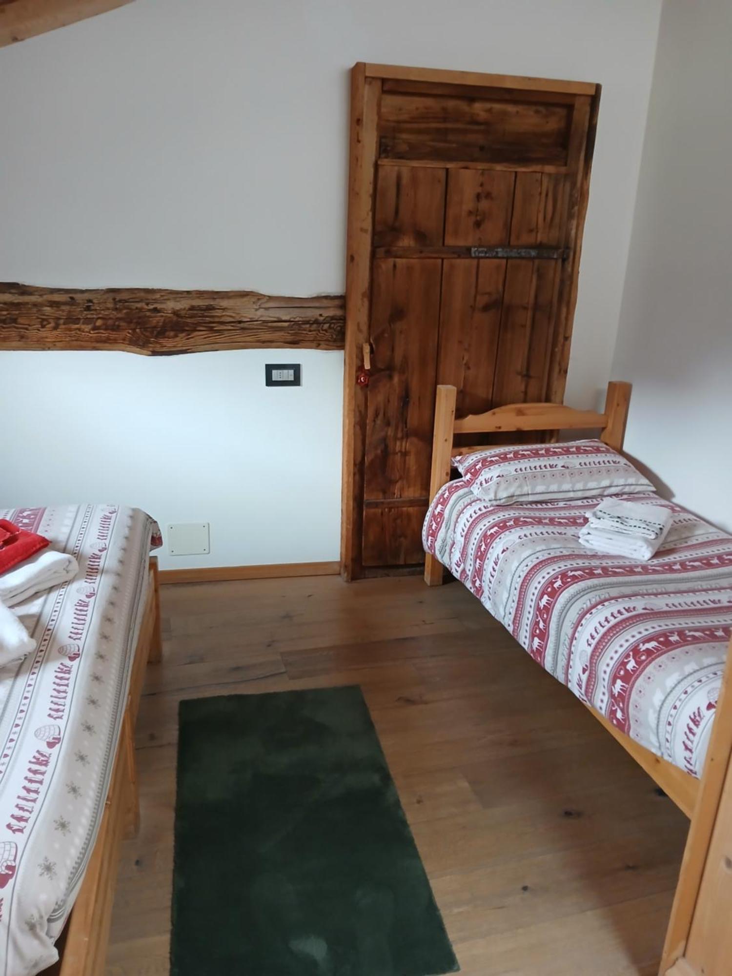 Beb La Stube Dei Partel Bed & Breakfast Ziano Di Fiemme Bagian luar foto