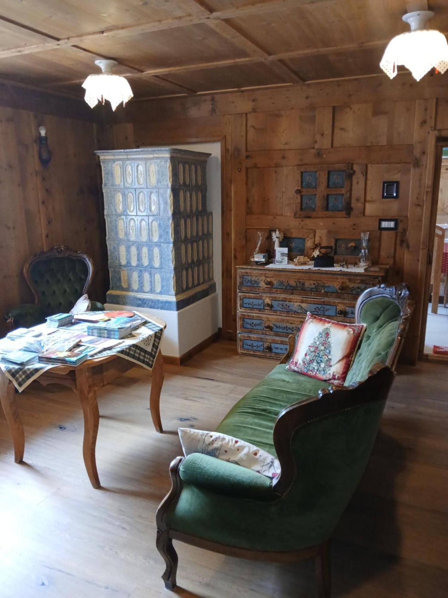 Beb La Stube Dei Partel Bed & Breakfast Ziano Di Fiemme Bagian luar foto