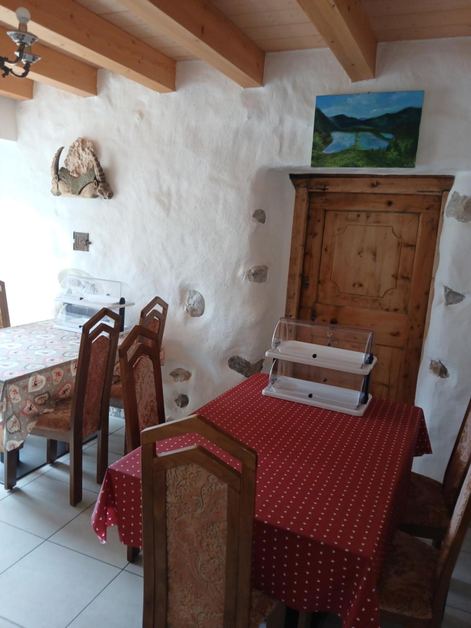 Beb La Stube Dei Partel Bed & Breakfast Ziano Di Fiemme Bagian luar foto