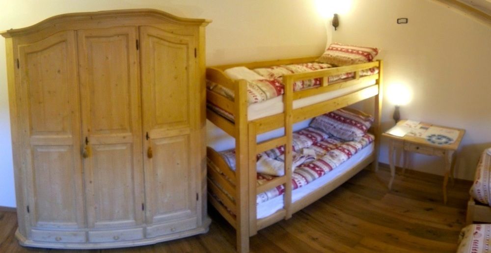 Beb La Stube Dei Partel Bed & Breakfast Ziano Di Fiemme Bagian luar foto